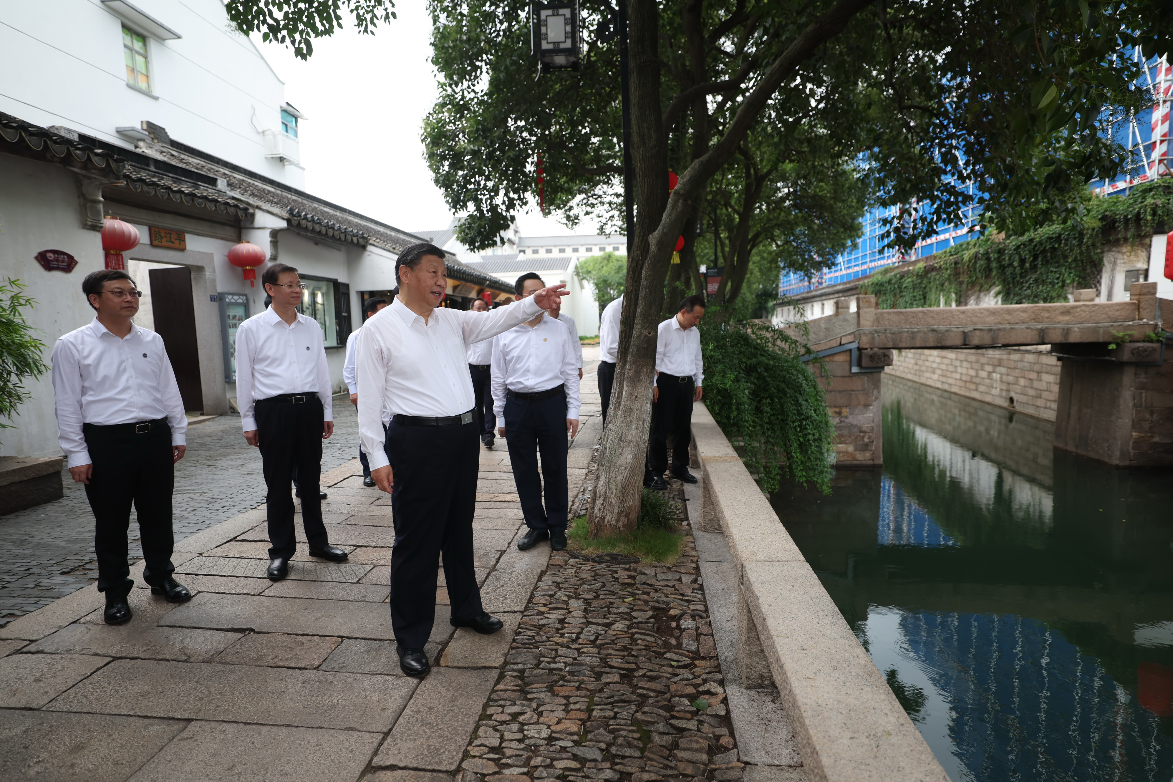 2023年7月6日，習(xí)近平在蘇州平江歷史文化街區(qū)考察。