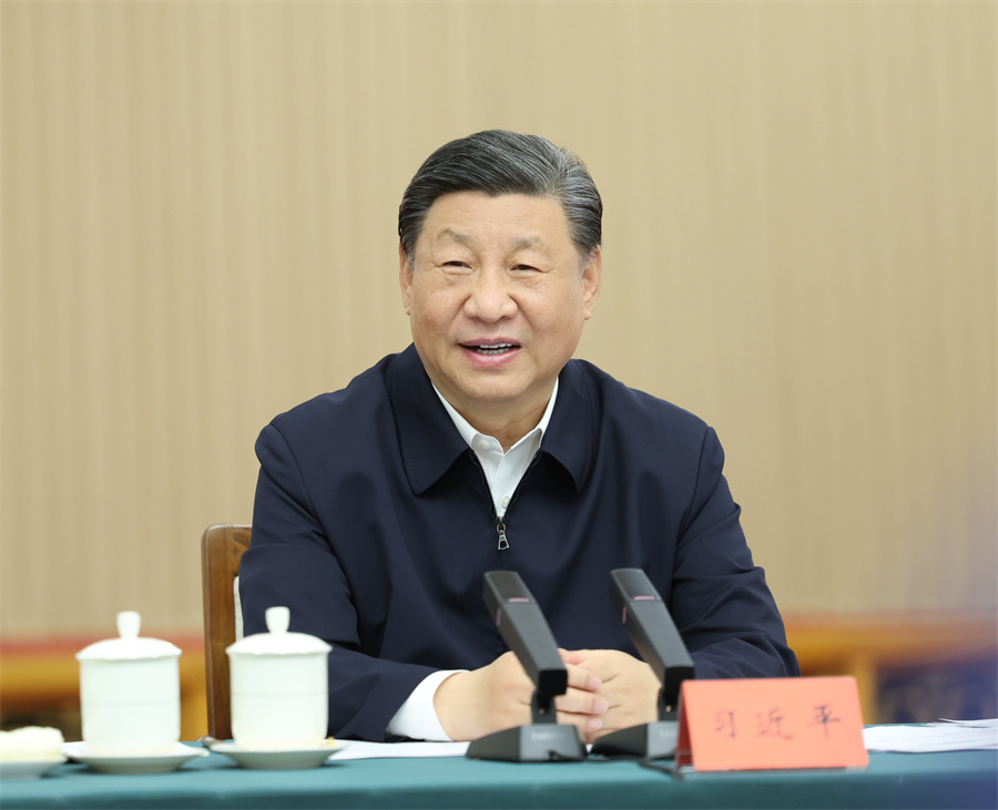 2024年5月23日下午，中共中央總書記、國(guó)家主席、中央軍委主席習(xí)近平在山東省濟(jì)南市主持召開企業(yè)和專家座談會(huì)并發(fā)表重要講話。新華社記者 鞠鵬 攝